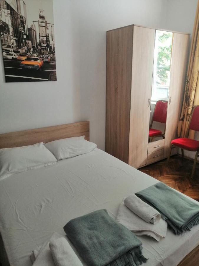 Top Location Near To City Center And Sea Garden Apartment Burgas Luaran gambar